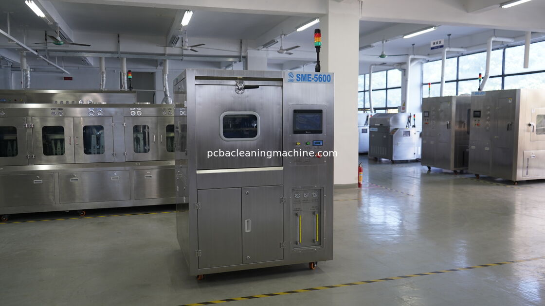 Εύρος πίεσης αερίου 0.4-0.6Mpa Μηχανή καθαρισμού PCB Διαδικασία καθαρισμού Ο καθαρισμός εξασφαλίζει αποτελέσματα καθαρισμού για γραμμές συναρμολόγησης ηλεκτρονικών